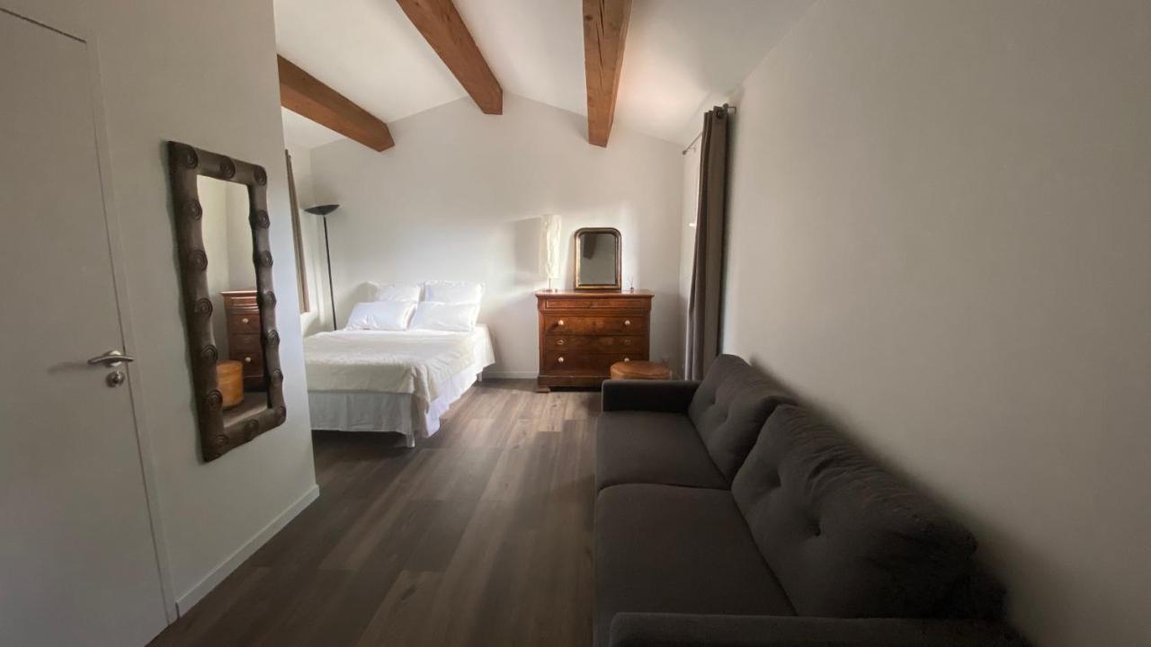Les Magnolias Bed & Breakfast Марсилия Екстериор снимка